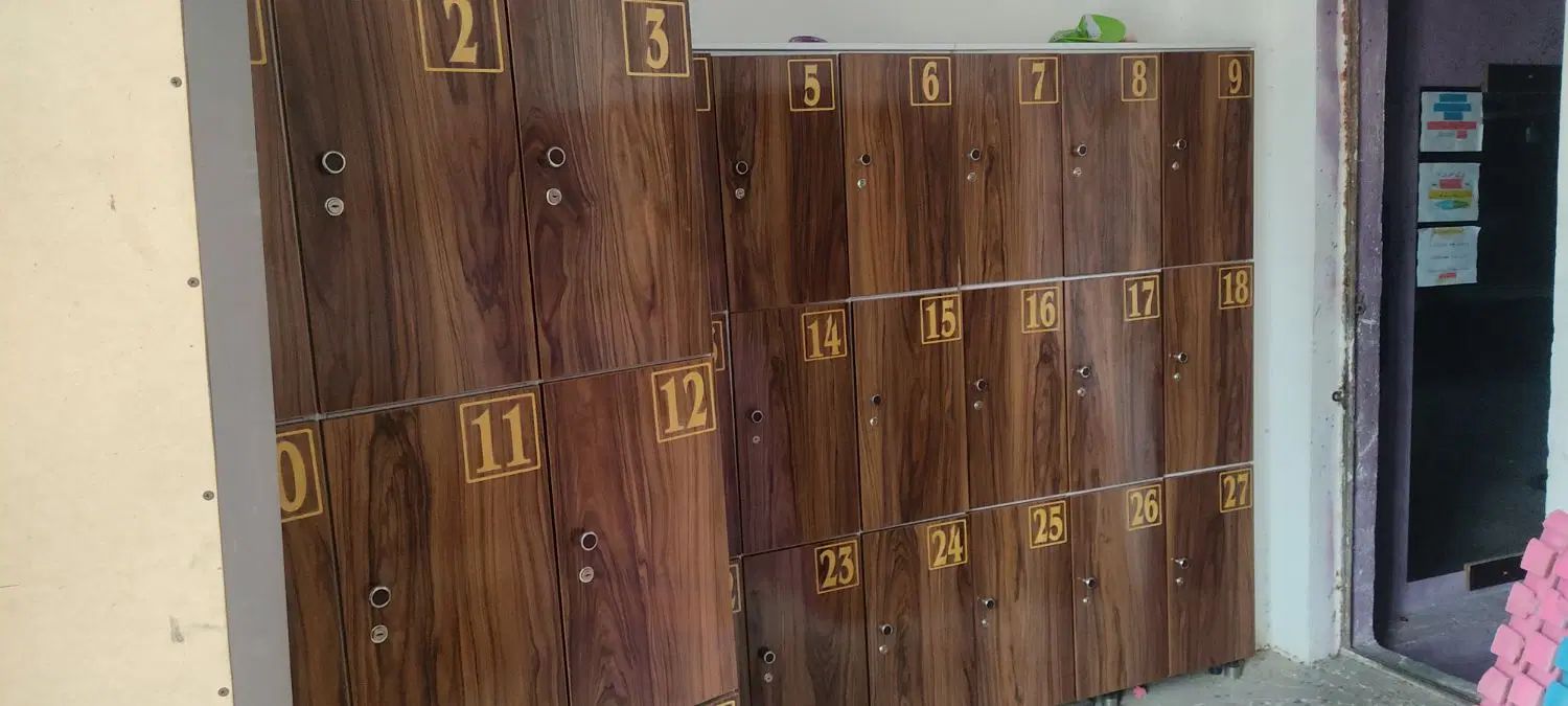 آینه باشگاه ورزشی کمد رختکن کمد باشگاه بدنسازی|تجهیزات ورزشی|شیراز, قلات|دیوار