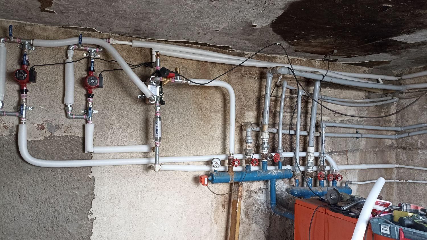 موتورخانه ، مشعل ، گرمایش کف ، کولر های آبی و گازی|خدمات پیشه و مهارت|اصفهان, آبشار|دیوار