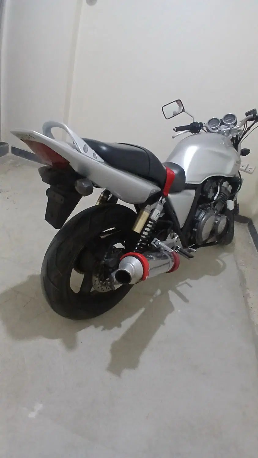 cb400مدل2002سالم|موتورسیکلت|همدان, |دیوار