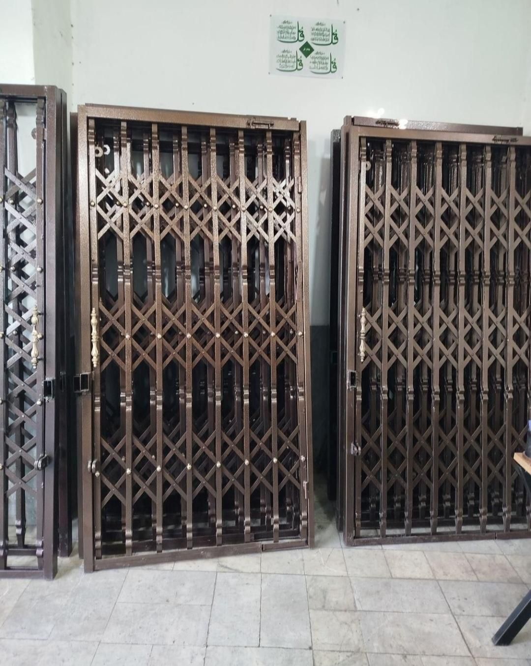 حفاظ اکاردئونی*درب اکاردیونی*اهنگری*حفاظ پنجره|مصالح و تجهیزات ساختمان|کرج, شهرک یاس جنوبی|دیوار