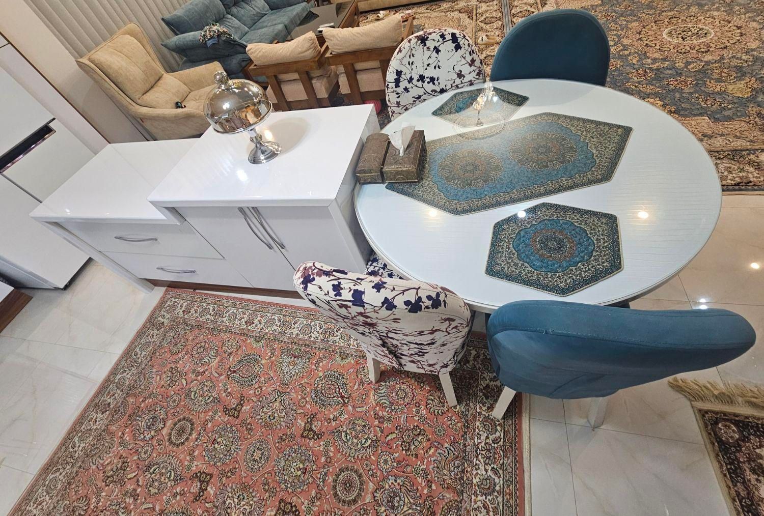 کابینت جزیره + میز ناهارخوری چهار نفره|میز و صندلی غذاخوری|رباط‌کریم, |دیوار