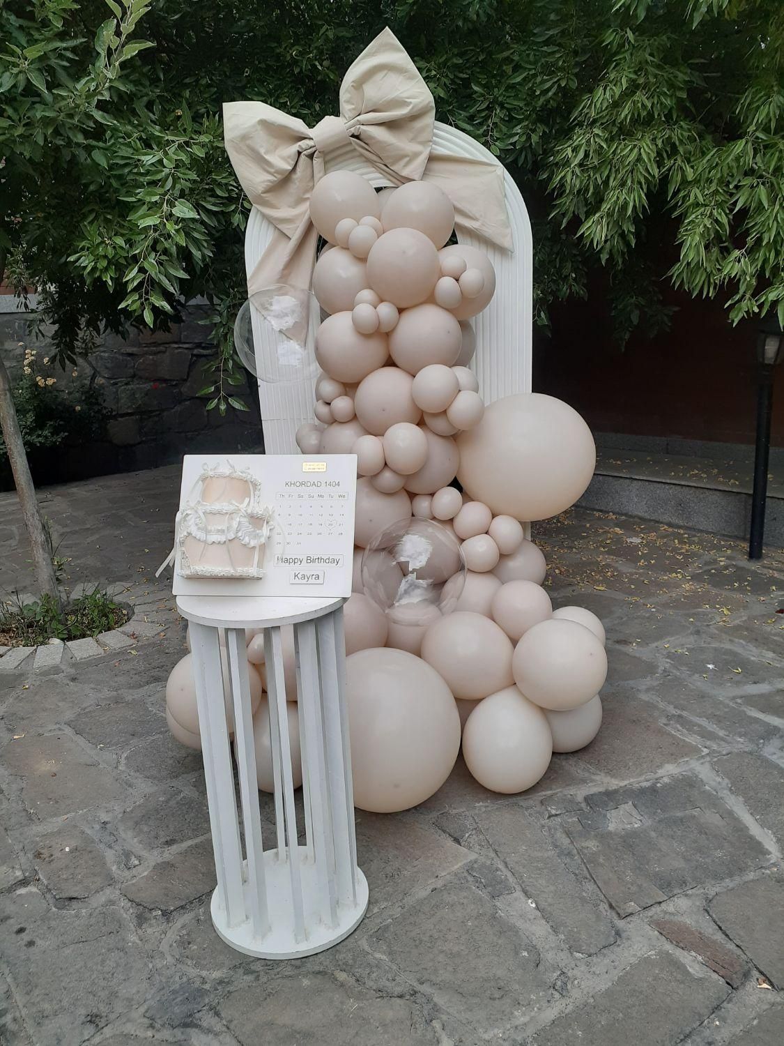 بادکنک آرایی یلدا دیزاین تم تولد|خدمات پذیرایی، مراسم|همدان, |دیوار