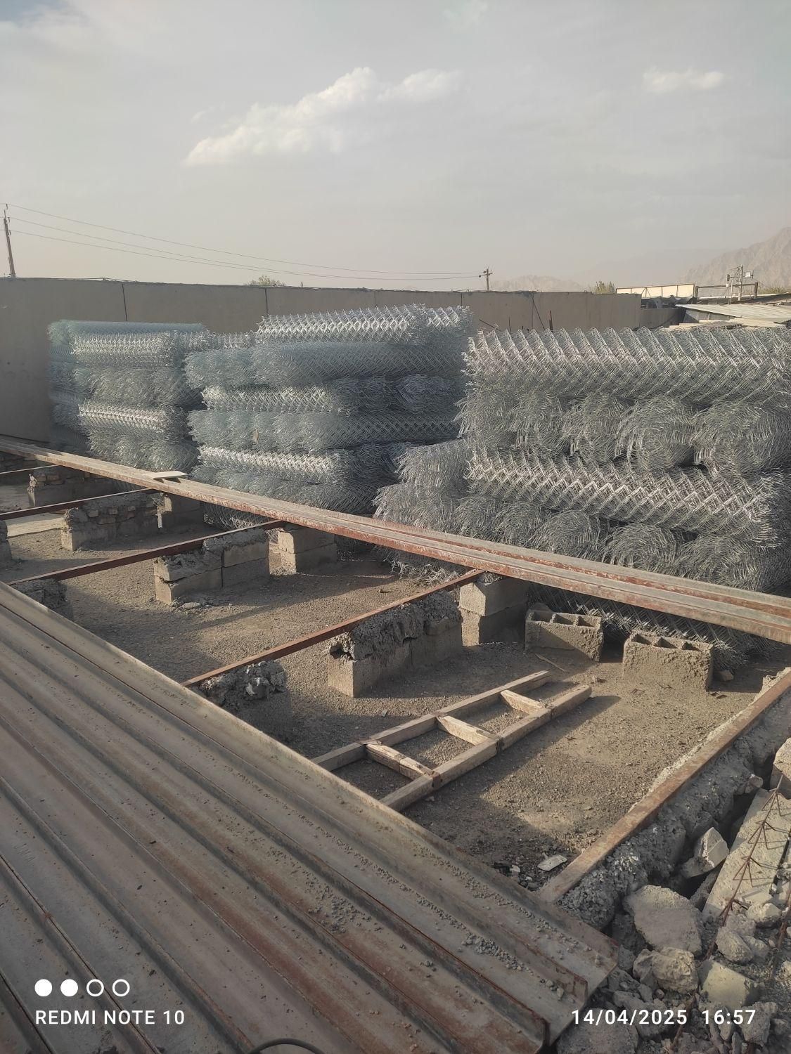 فنس عمده و پایه فنس بتنی مقاوم به سرما|عمده‌فروشی|کرمانشاه, |دیوار