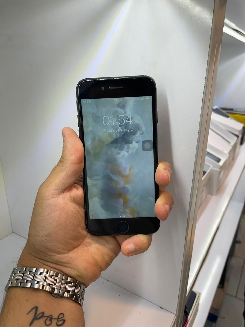 اپل iPhone 7 با حافظهٔ ۳۲ گیگابایت|موبایل|کرج, کوی امامیه|دیوار