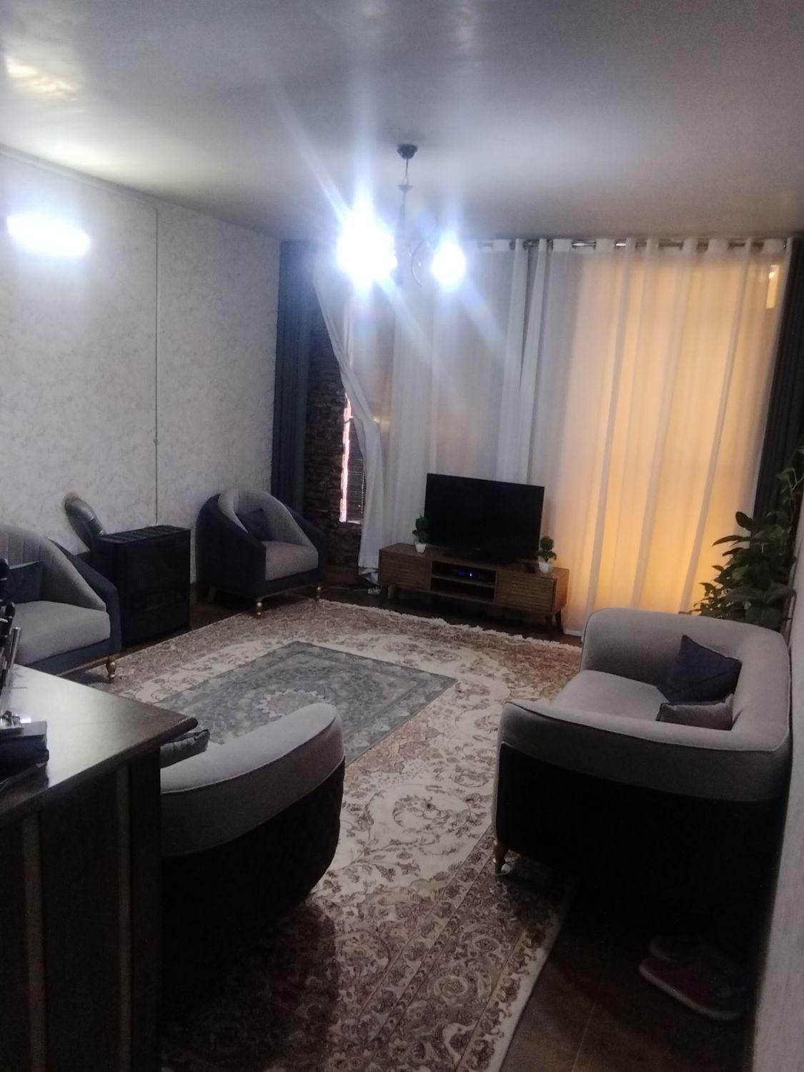 آپارتمان ۷۰ متری ۱ خوابه طبقه 2|فروش آپارتمان|شیراز, دشت چنار|دیوار