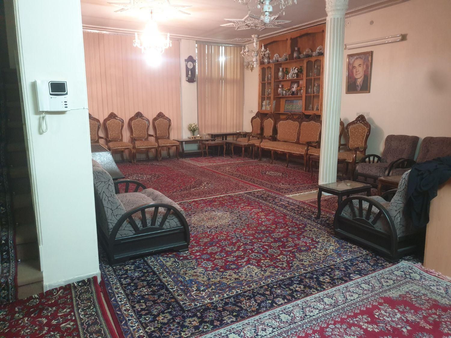 فروش ویلایی ۲۴۵متری در پروین،صباحی|فروش خانه و ویلا|اصفهان, ملاصدرا|دیوار