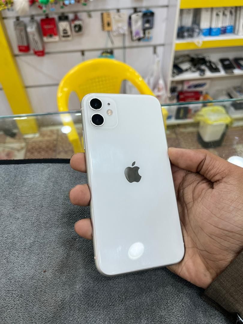 اپل iPhone 11 با حافظهٔ ۱۲۸ گیگابایت|موبایل|چابهار, |دیوار
