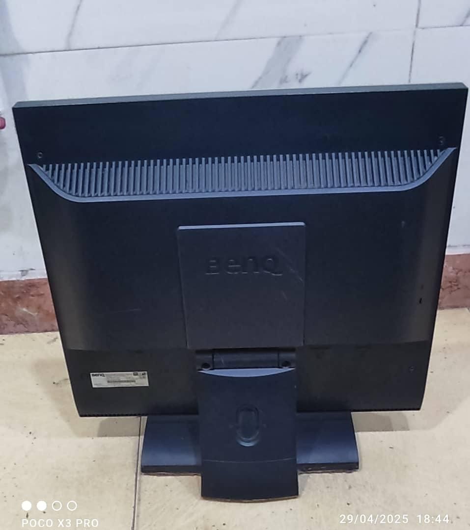 مانیتور بنکیوbenq fp92e|قطعات و لوازم جانبی رایانه|رشت, معلم|دیوار