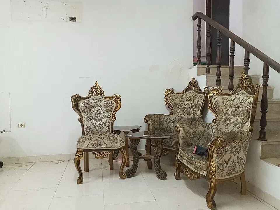 مبل استیل 9 نفره پارچه‌ای با میز عسلی|مبلمان خانگی و میز عسلی|رشت, انصاری|دیوار