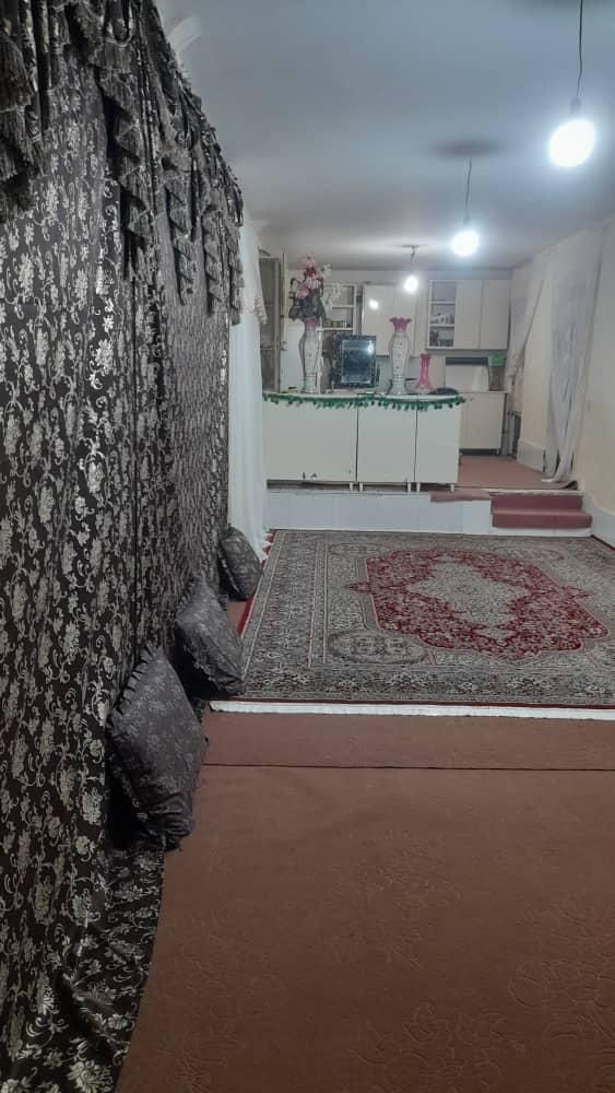 طبقه بالا برای اتباع نواب|اجارهٔ آپارتمان|سیرجان, |دیوار