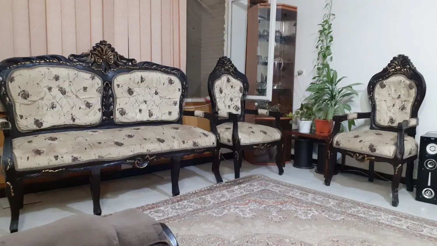 مبل سلطنتی ۸نفره|مبلمان خانگی و میز عسلی|اصفهان, بهارستان|دیوار