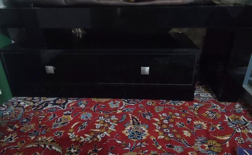 میزتلویزیون‌‌وتلویزیون21‌ تلویزیون ۲۱اطلس سالم ۶۰۰|تلویزیون و پروژکتور|مشهد, نرگس (شهرک غرب)|دیوار