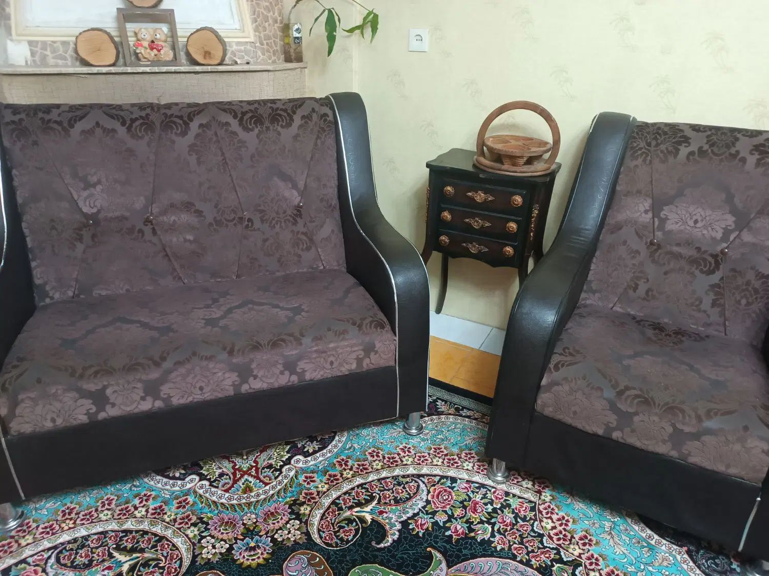 مبل چرم و مخمل در حد نو|مبلمان خانگی و میز عسلی|مشهد, رضاشهر|دیوار