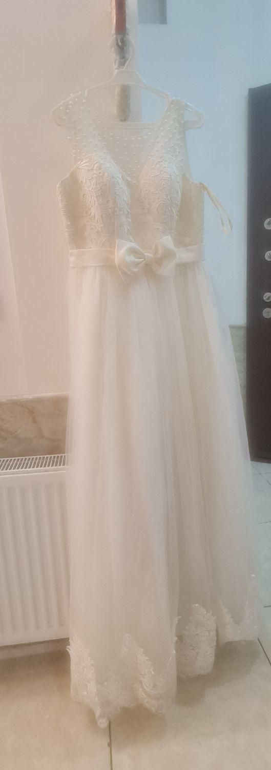 لباس نامزدی و عقد|لباس|کاشان, صنعت|دیوار