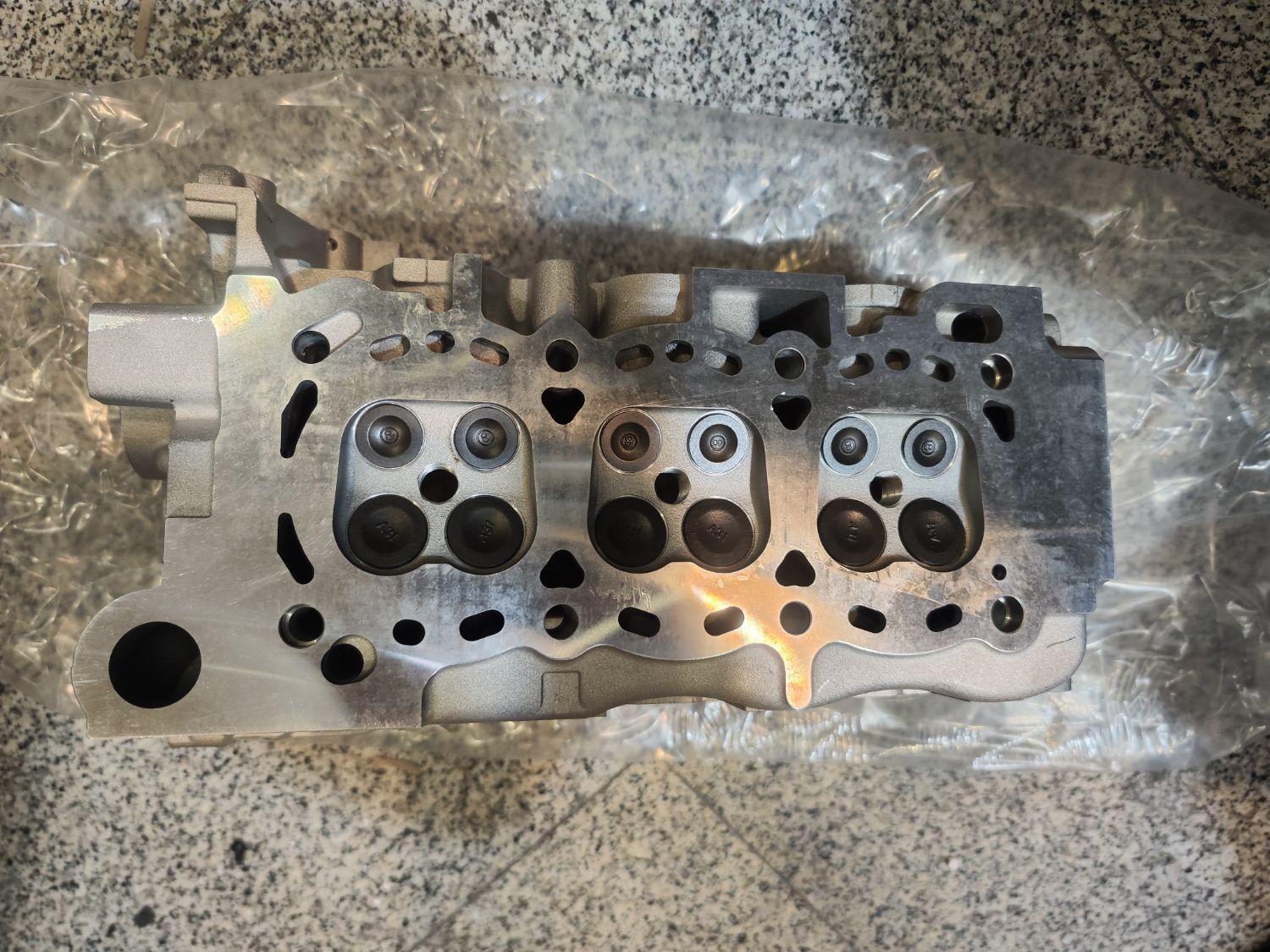 سرسیلندر ام وی ام ۱۱۰ قدیم اویل پمپ دسته موتور|قطعات یدکی و لوازم جانبی|تهران, بهارستان|دیوار