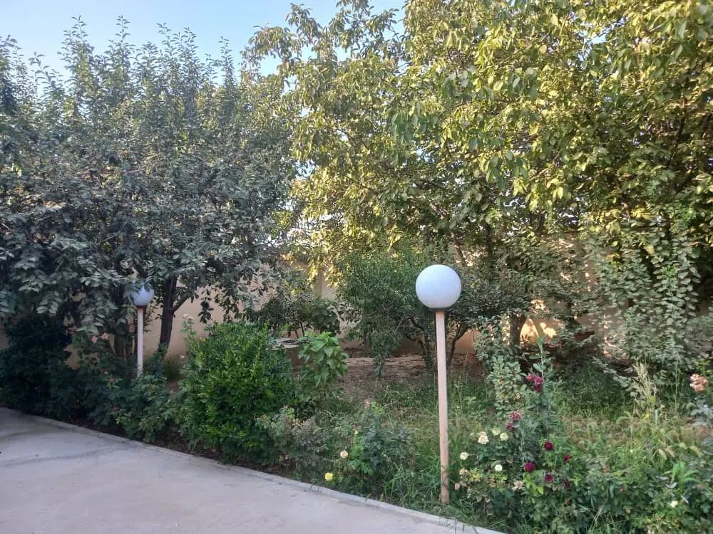 ویلایی ۳۰۰ متری/ بهشت کوچک /۲۵۰ متر بنا/چمن مهرشهر|فروش خانه و ویلا|کرج, چمن|دیوار