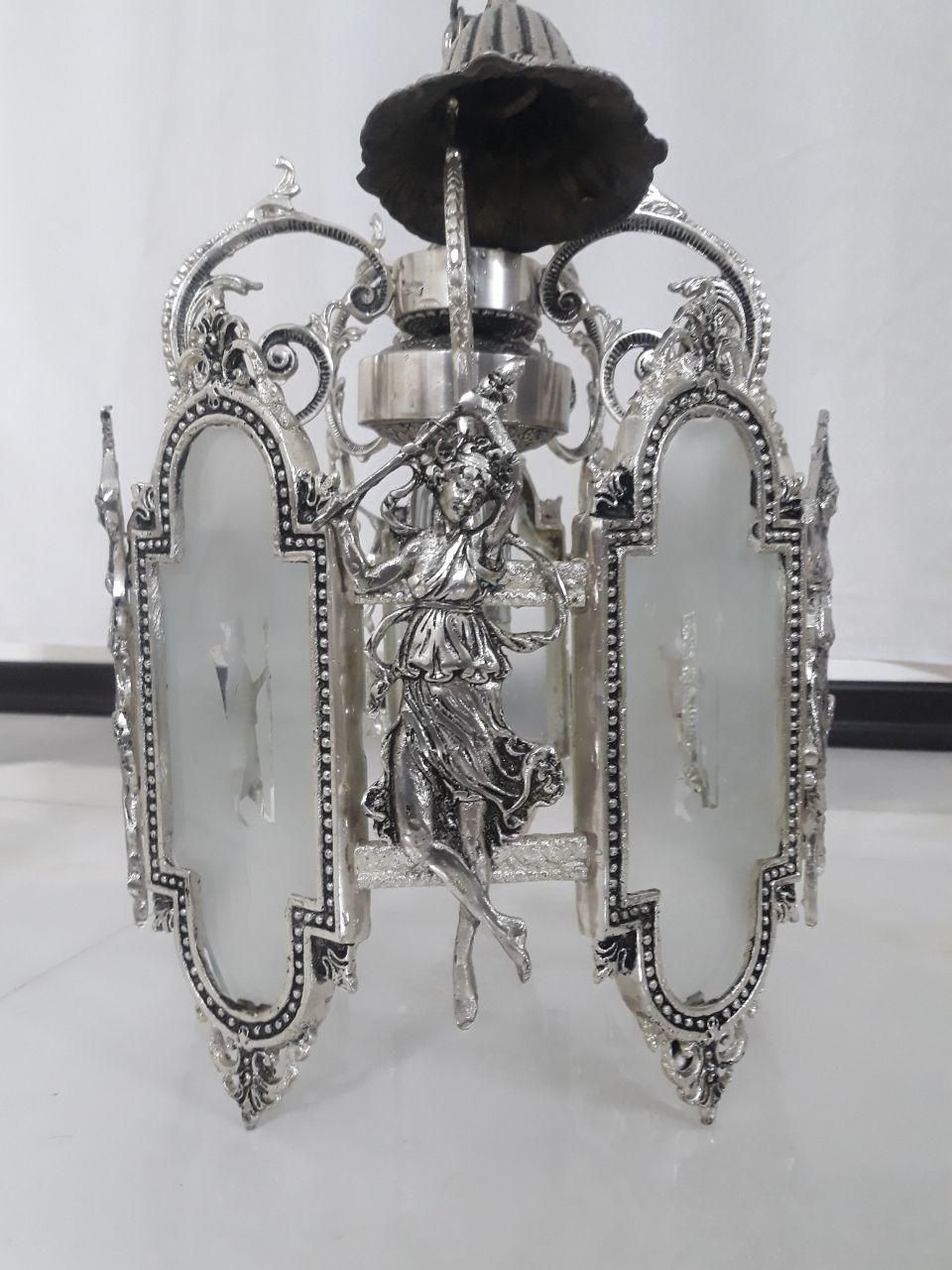 لوستر برنزی با طرح هخامنشی|لوستر و چراغ آویز|اصفهان, صدف|دیوار