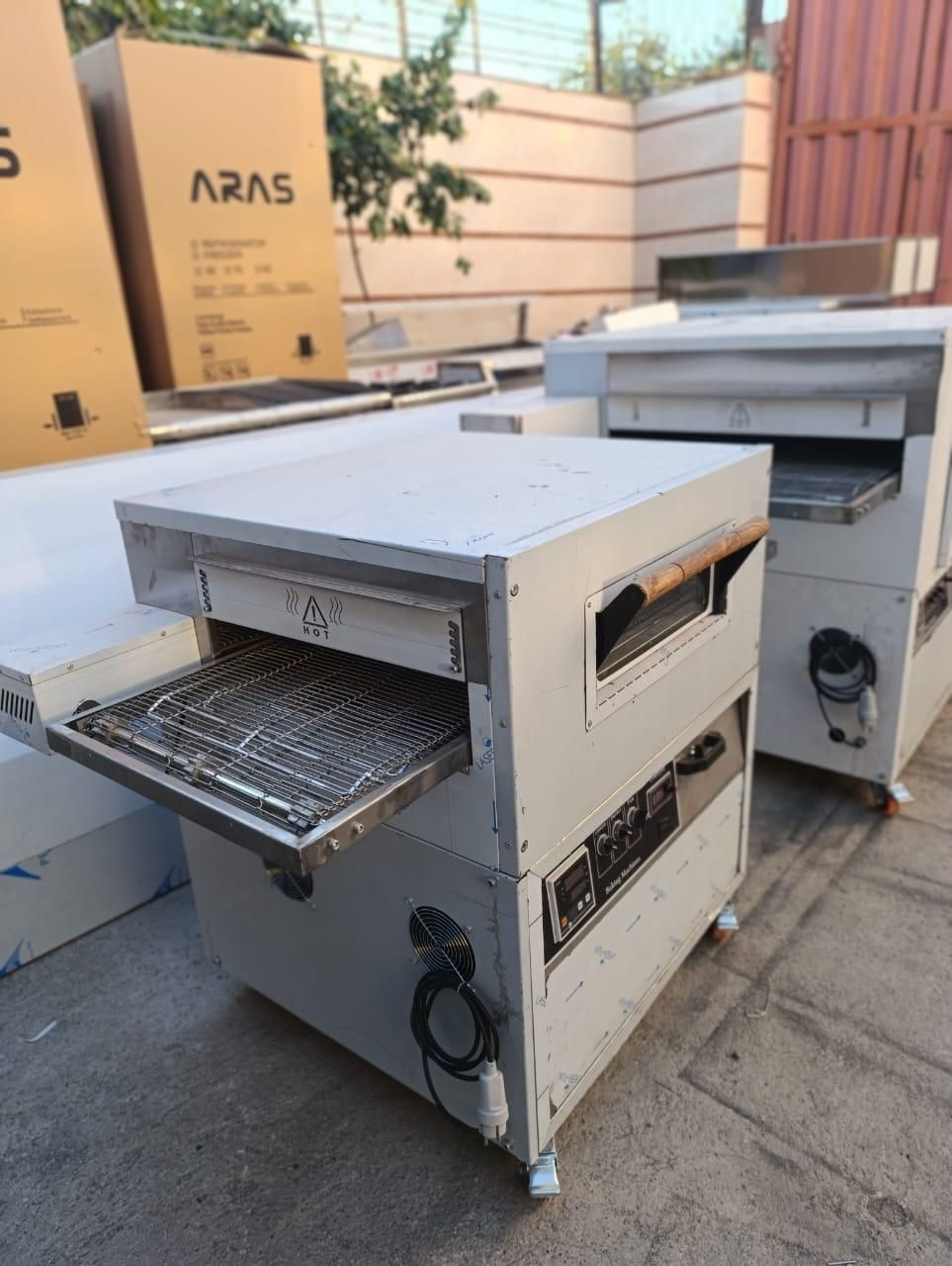 فر.ریلی/فرریلی تمام اتومات /|کافی‌شاپ و رستوران|مشهد, الهیه|دیوار