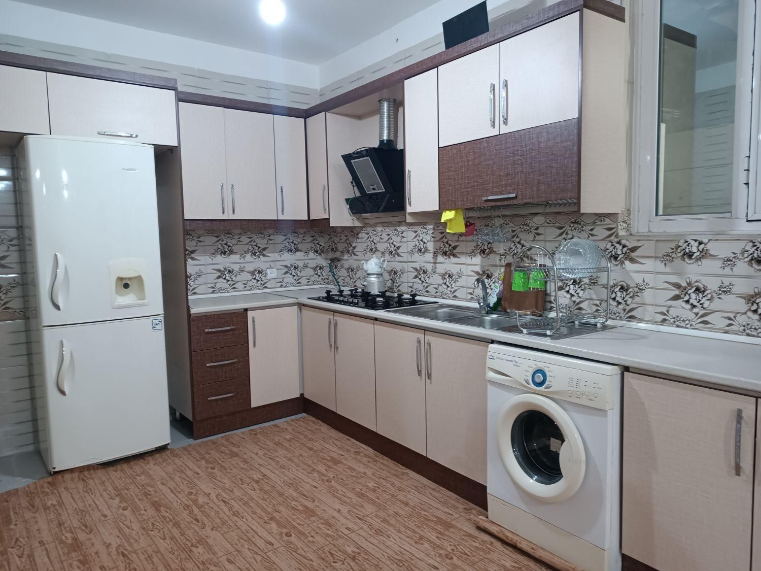 سویت تمیز بالاتر از میدان انقلاب|اجارهٔ کوتاهمدت آپارتمان و سوئیت|ایلام, |دیوار