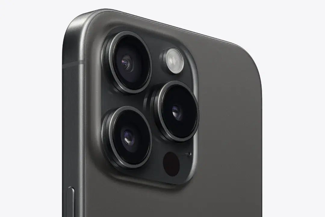 اپل iPhone 15 Pro Max با حافظهٔ ۲۵۶ گیگابایت|موبایل|همدان, |دیوار