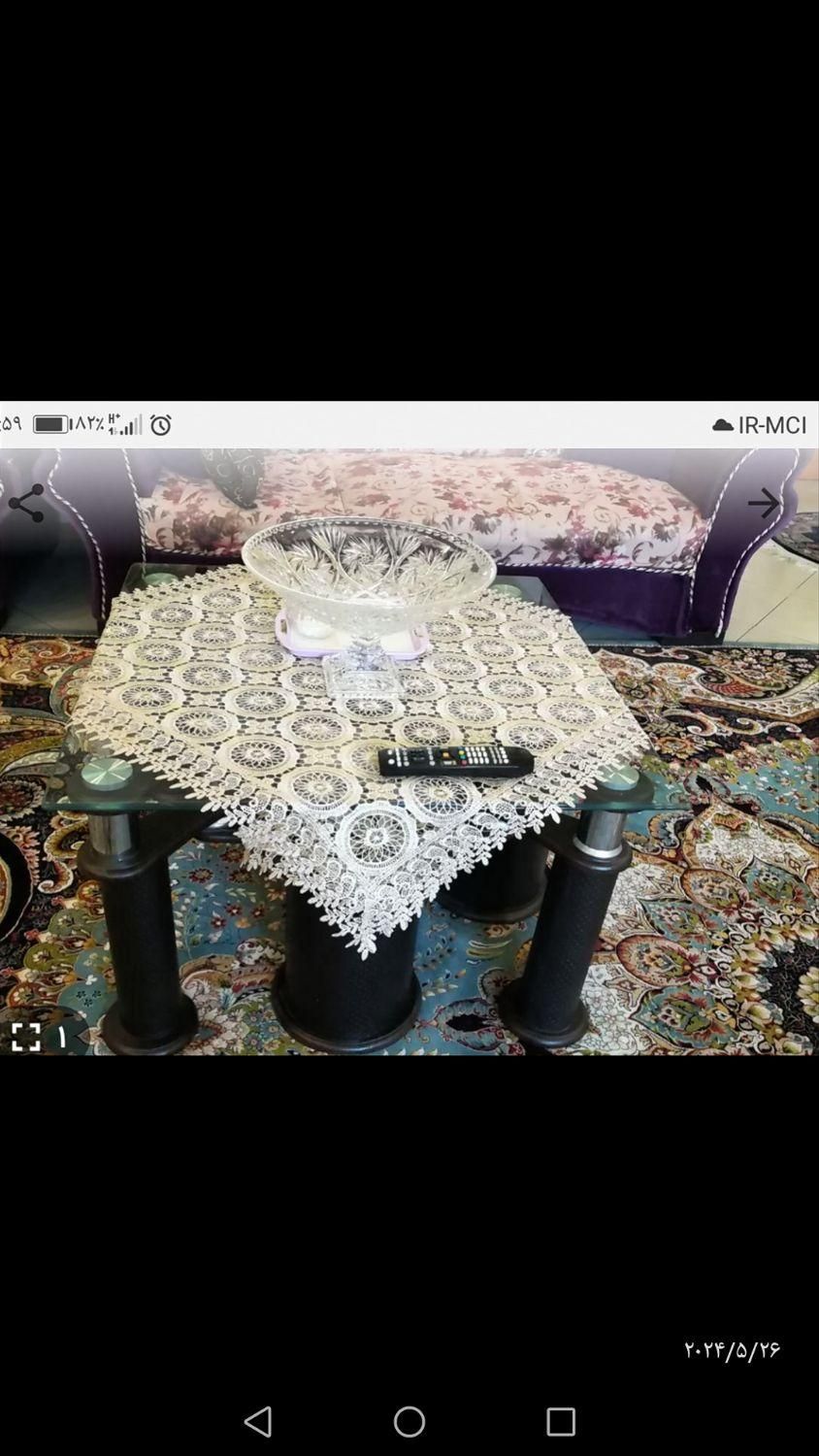 میز جلو مبلی با چهار تا عسلی گرد|مبلمان خانگی و میز عسلی|میانه, |دیوار