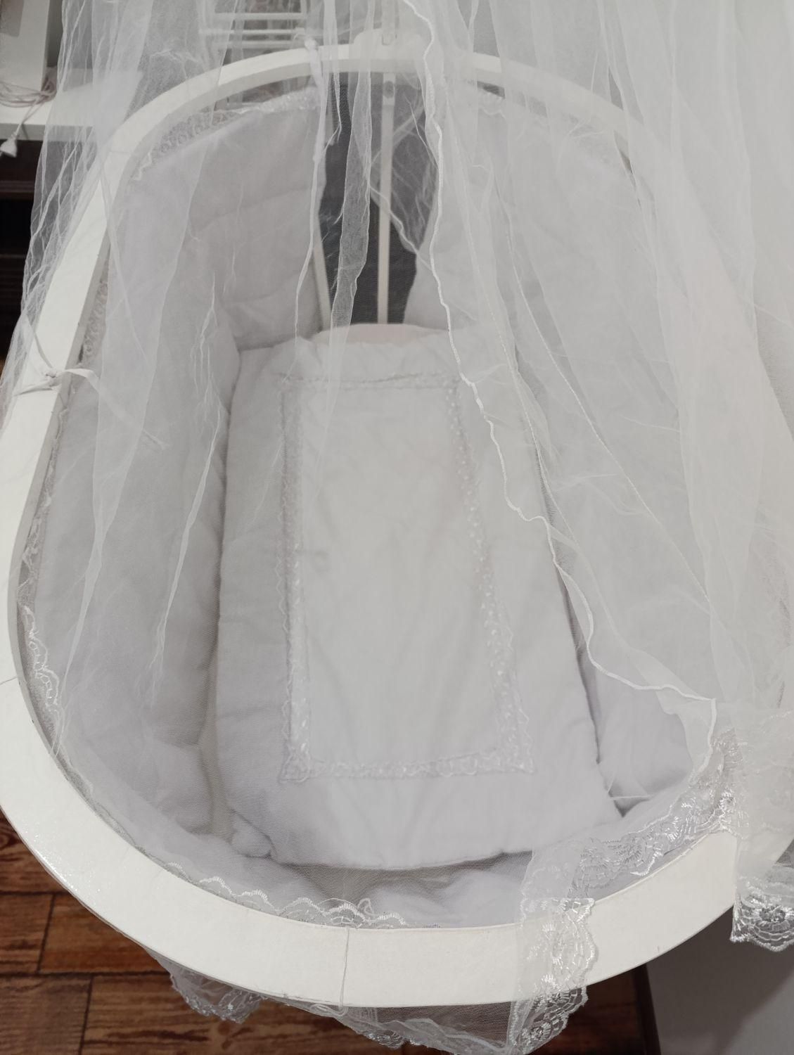 گهواره نوزاد در حد نو|تخت و صندلی بچه|نسیمشهر, |دیوار