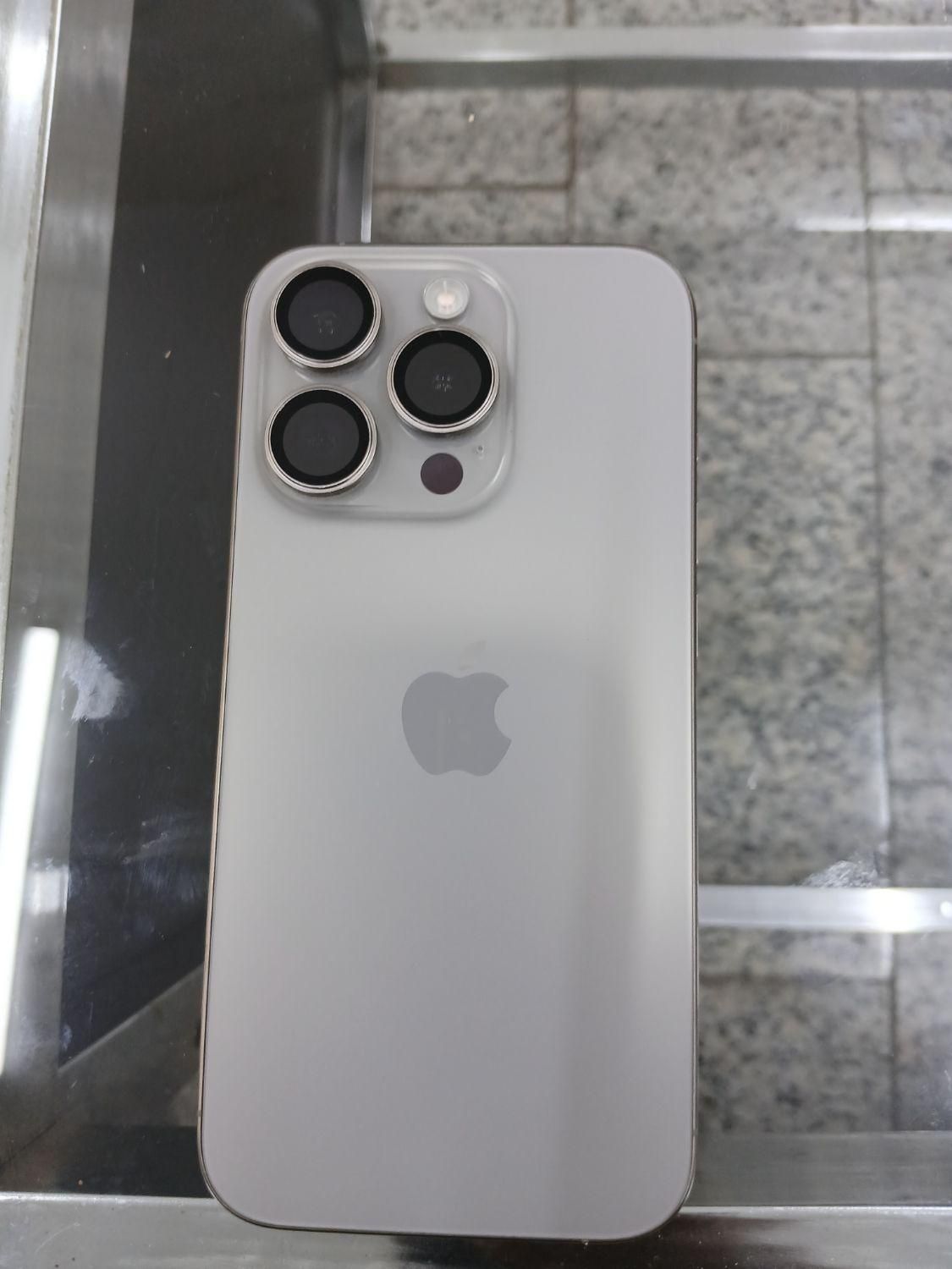 اپل iPhone 15 Pro با حافظهٔ ۲۵۶ گیگابایت|موبایل|تهران, تهرانپارس شرقی|دیوار