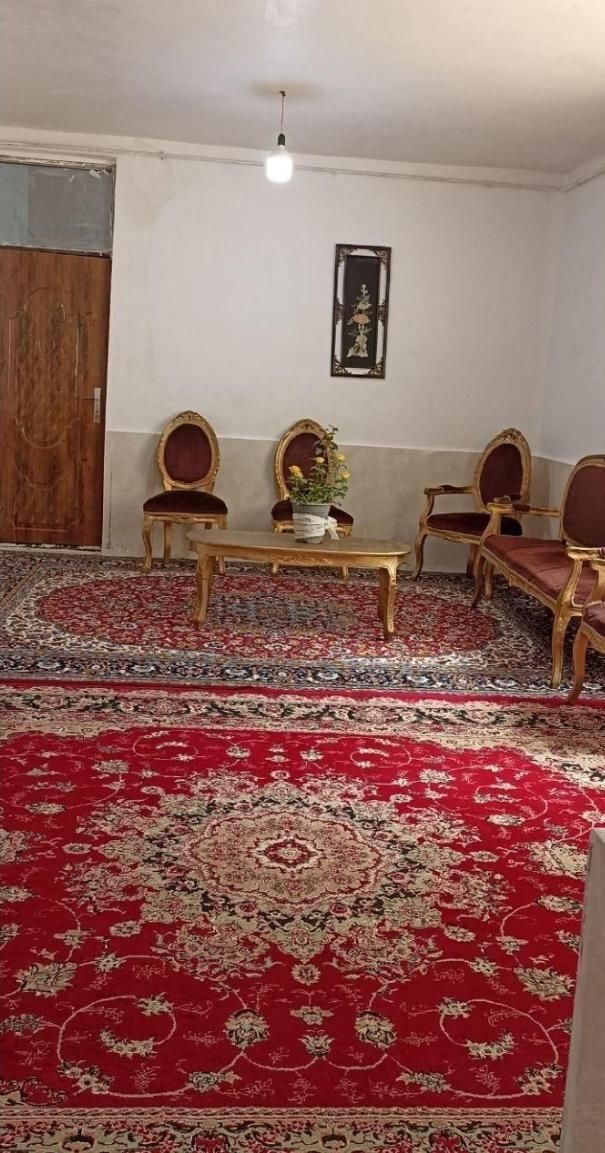 اجاره روزانه خانه باغ|اجارهٔ کوتاه‌مدت ویلا و باغ|بیستون, |دیوار