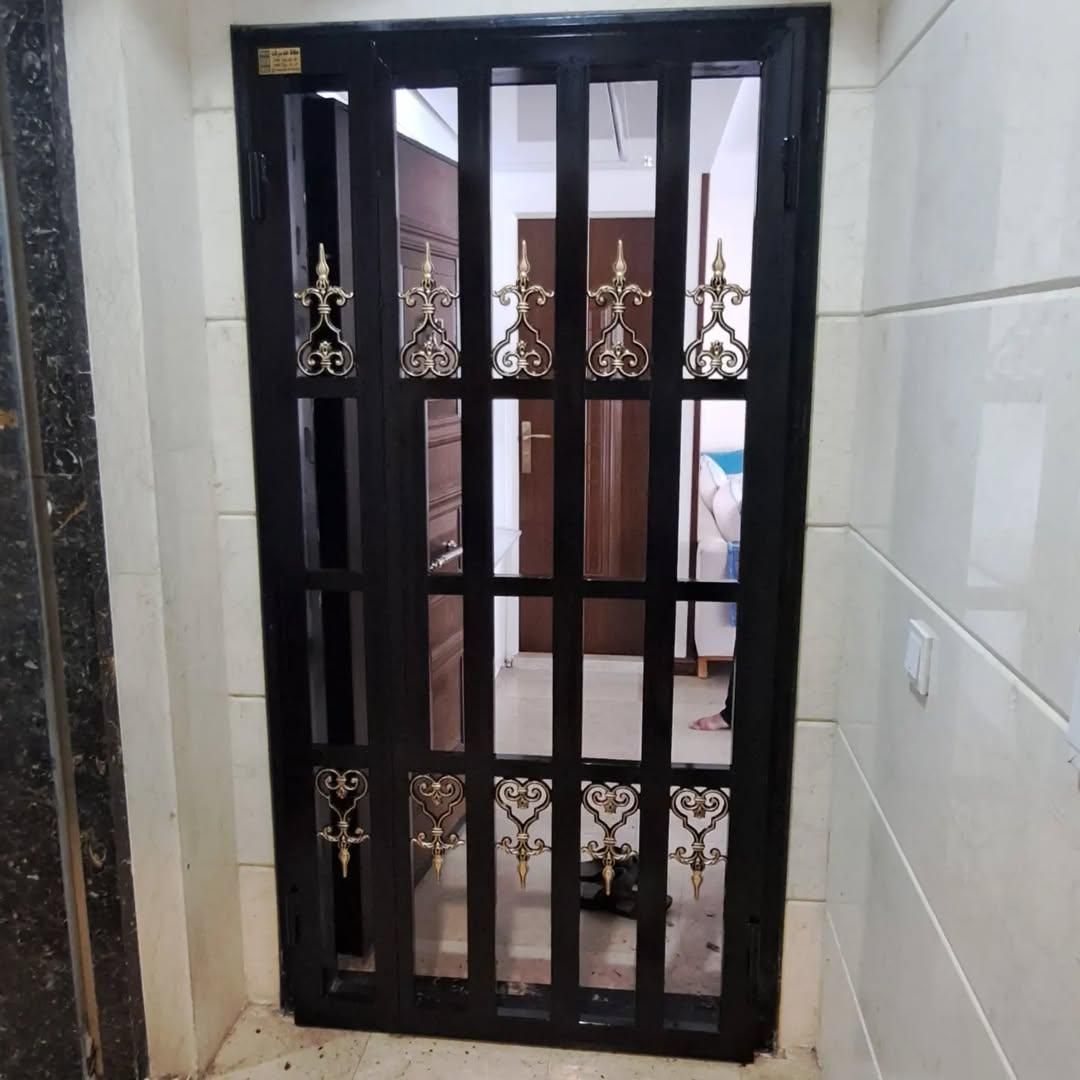 حفاظ ضد سرقت اهنی نرده ای محافظ درب نرده اهنی|خدمات پیشه و مهارت|کرج, حصارک بالا|دیوار