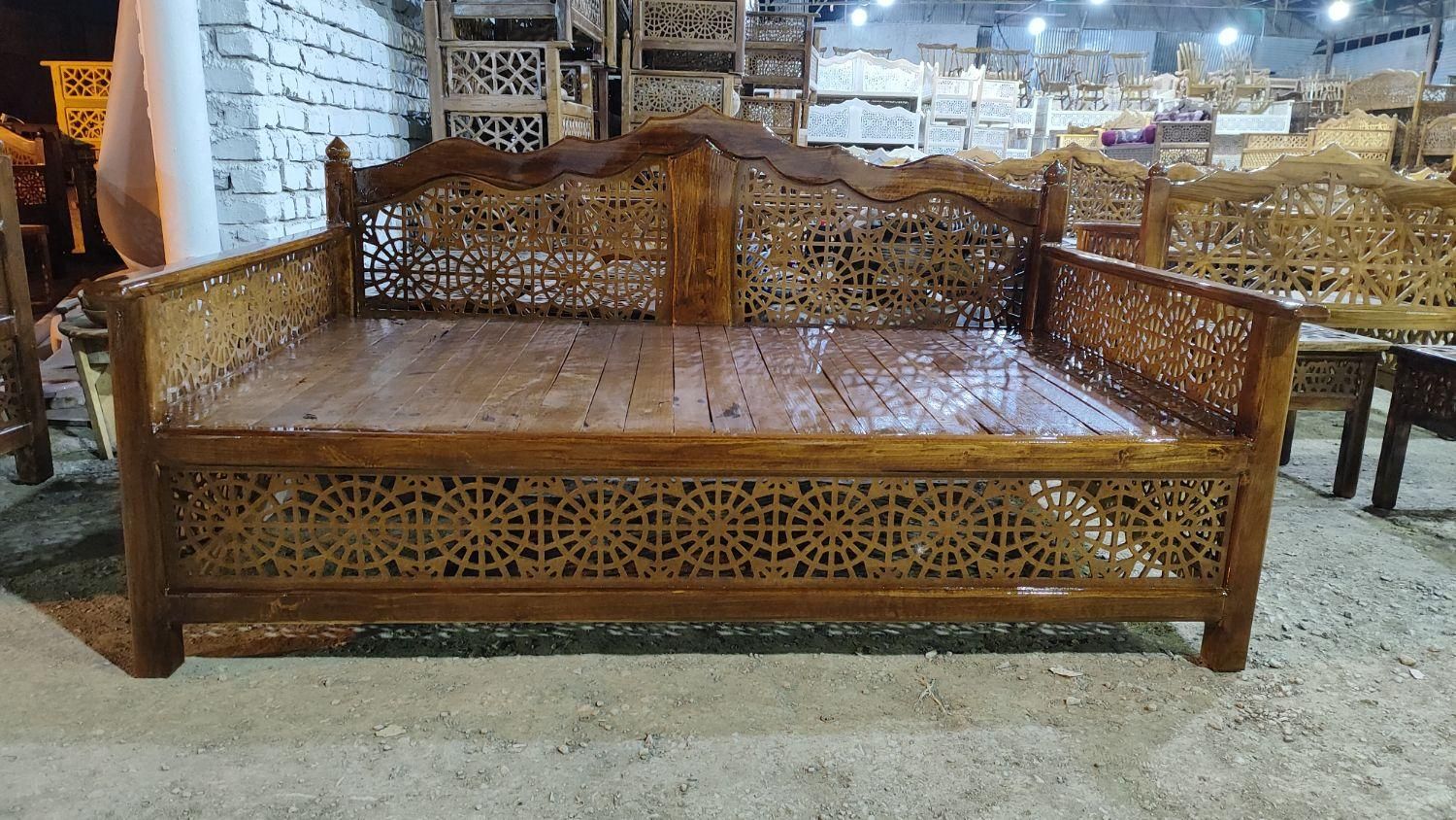 تخت سنتی راحتی کد۷۱۶۰|مبلمان خانگی و میز عسلی|اصفهان, زاجان|دیوار