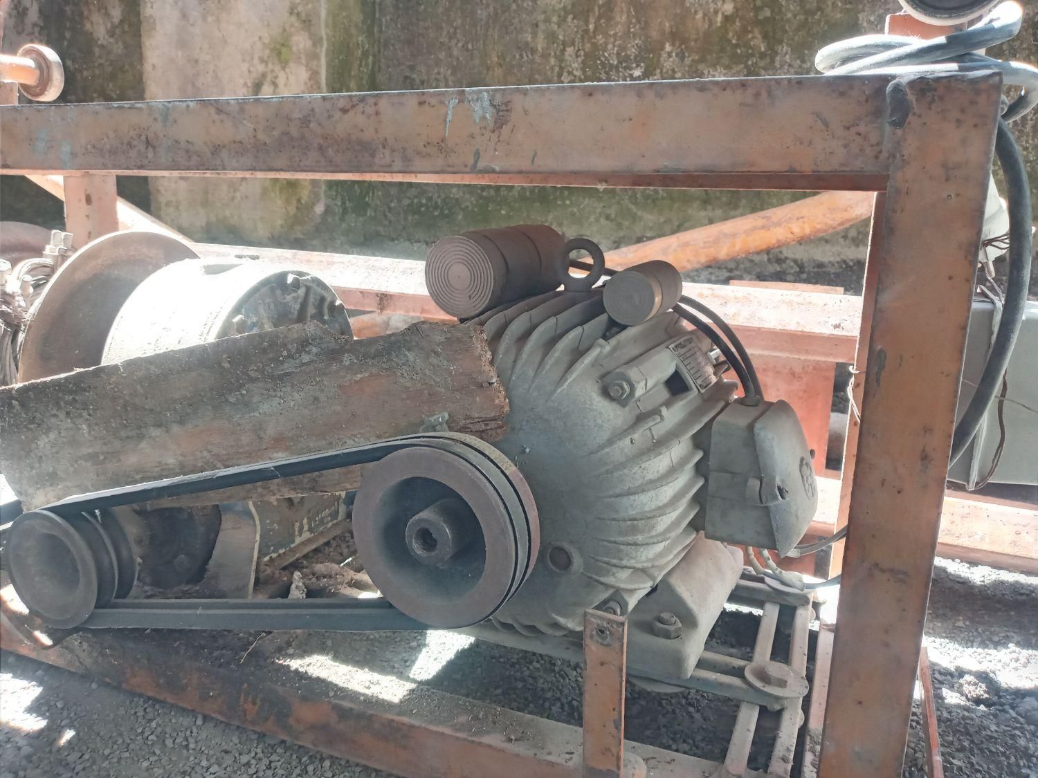 بالابر ساختمان بلغاری اصلی|ابزارآلات|رویان, |دیوار