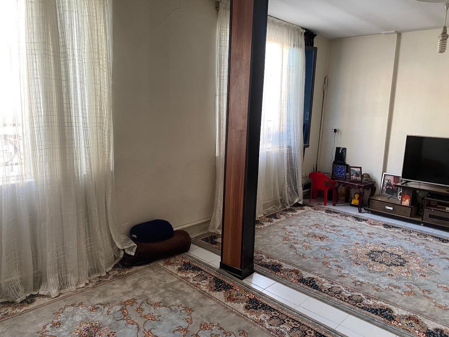 اجاره آپارتمان۶۰ متری بر خیابان با نورگیر عالی|اجارهٔ آپارتمان|کرج, کمال‌شهر|دیوار