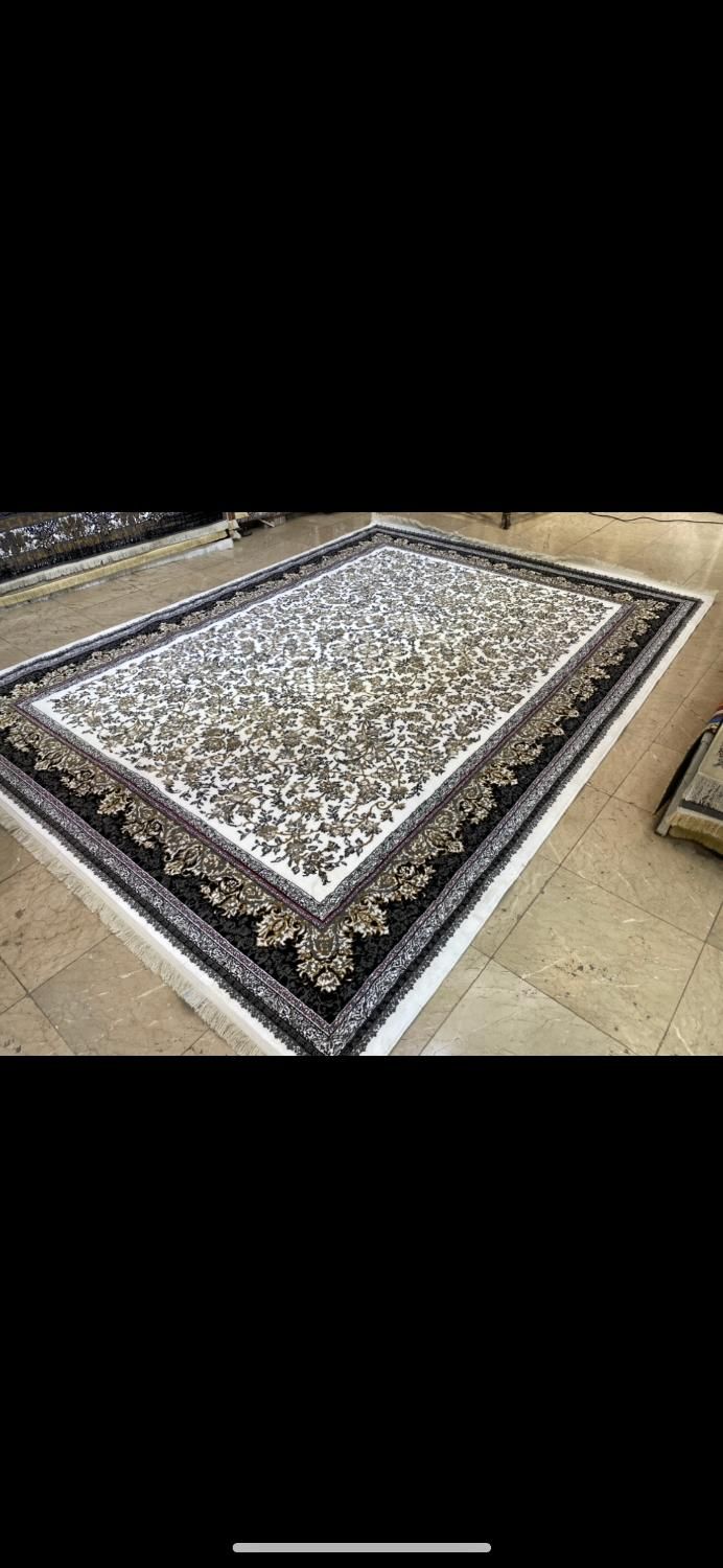 فرش صابر فیلی سفید ۱۲ متر شاهان مشهد|فرش|بندر انزلی, گلسرخ|دیوار