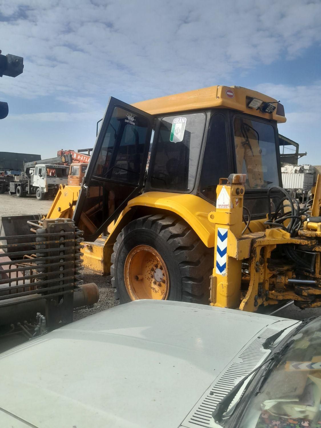 بیل بکو تی دی ال 86 مدل 88 موتور تازه تعمیر|خودرو سنگین|اصفهان, دانشگاه اصفهان|دیوار