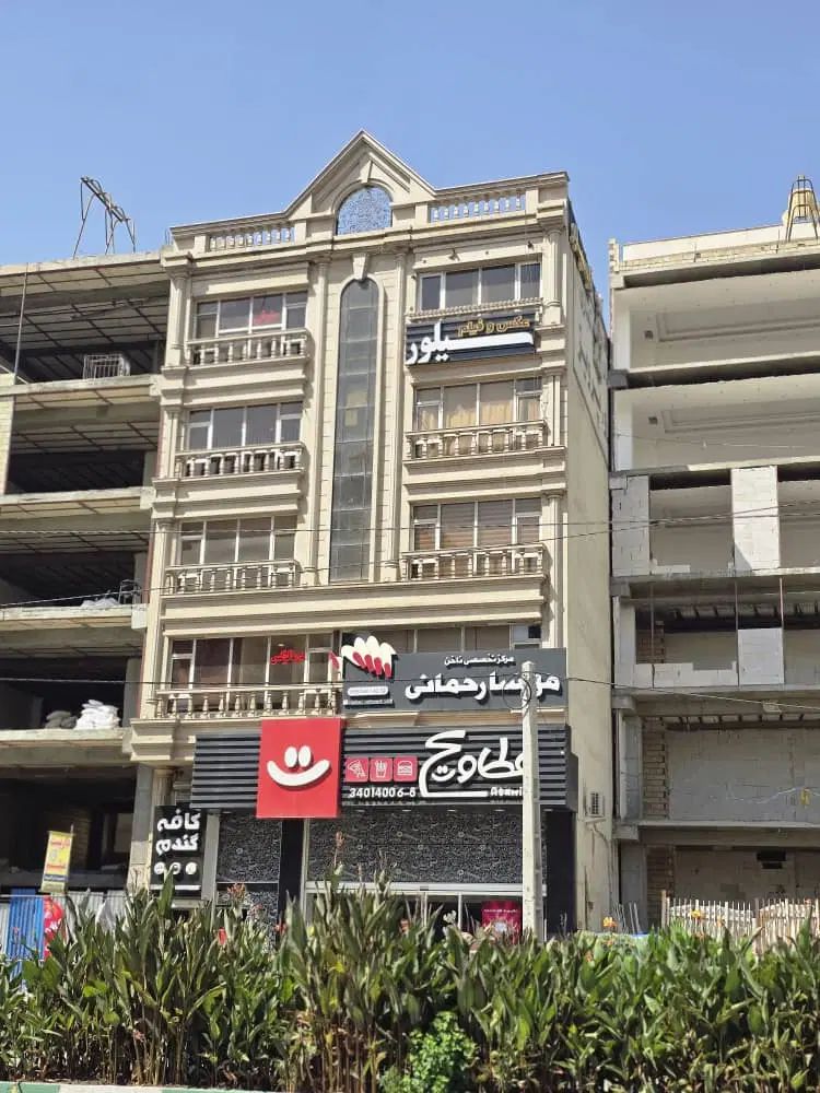 ۸۰متر دو خواب /موقعیت اداری /آسانسوردار/درختی|اجارهٔ دفتر کار، اتاق اداری، مطب|کرج, گلشهر|دیوار