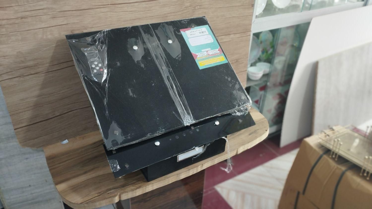 هود 60سانتی موتور فلزی ضمانت دار گاز سینک شیرآلات|هود|کرمانشاه, |دیوار