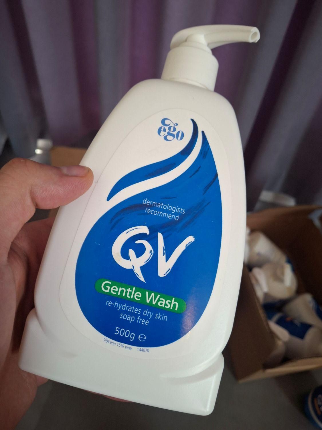 کرم و لوسیون QV - بار فروشگاهی (تکی یا عمده)|آرایشی، بهداشتی، درمانی|تهران, تهران‌ویلا|دیوار