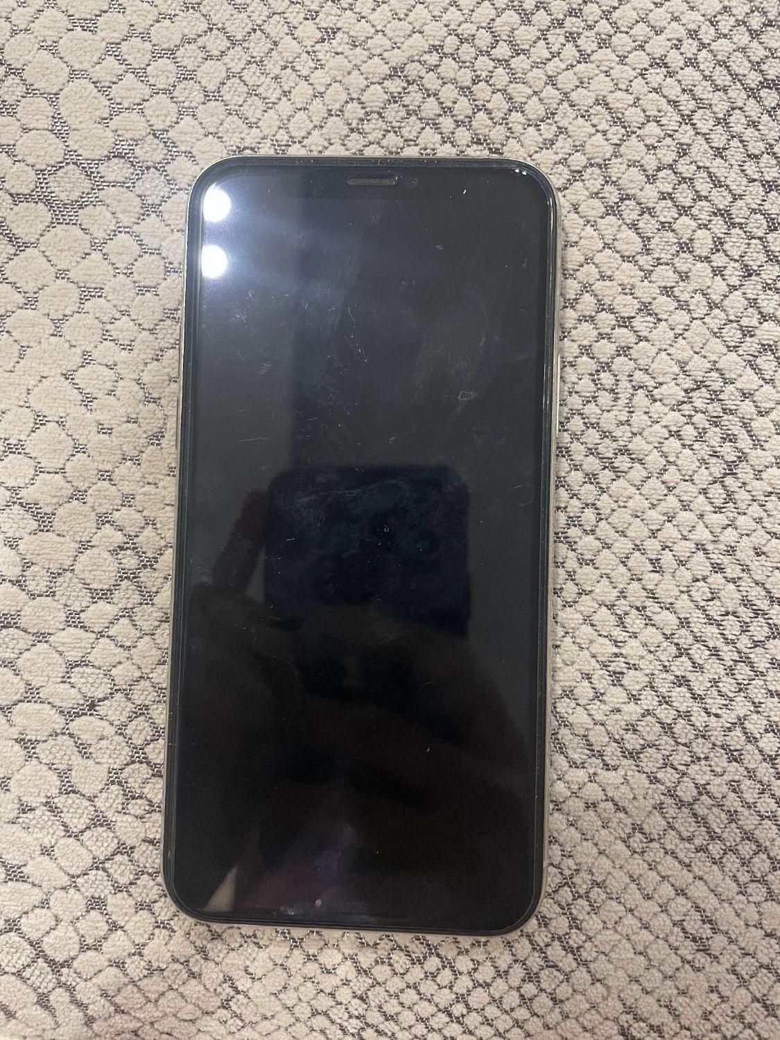 اپل iPhone 11 Pro با حافظهٔ ۵۱۲ گیگابایت|موبایل|اصفهان, برزان|دیوار