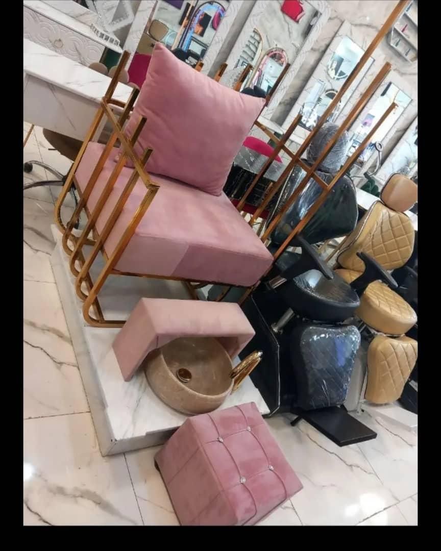 صندلی سرشور اصلاح اسپا ترولی تخت تتو آینه آرایشگاه|آرایشگاه و سالنهای زیبایی|بوشهر, |دیوار