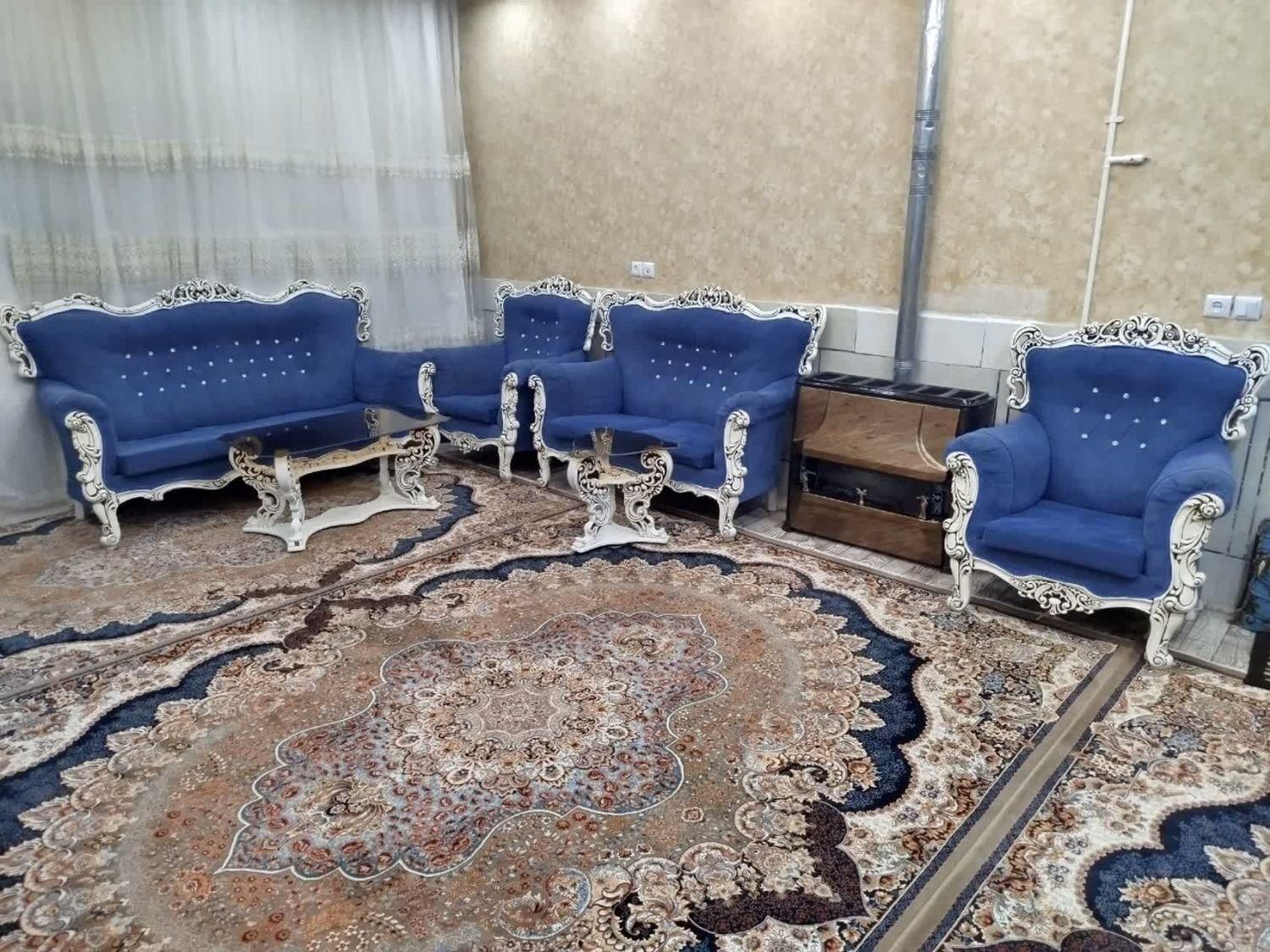 فروش مبل ۷ نفره راحتی|مبلمان خانگی و میز عسلی|نجف‌آباد, ویلاشهر|دیوار