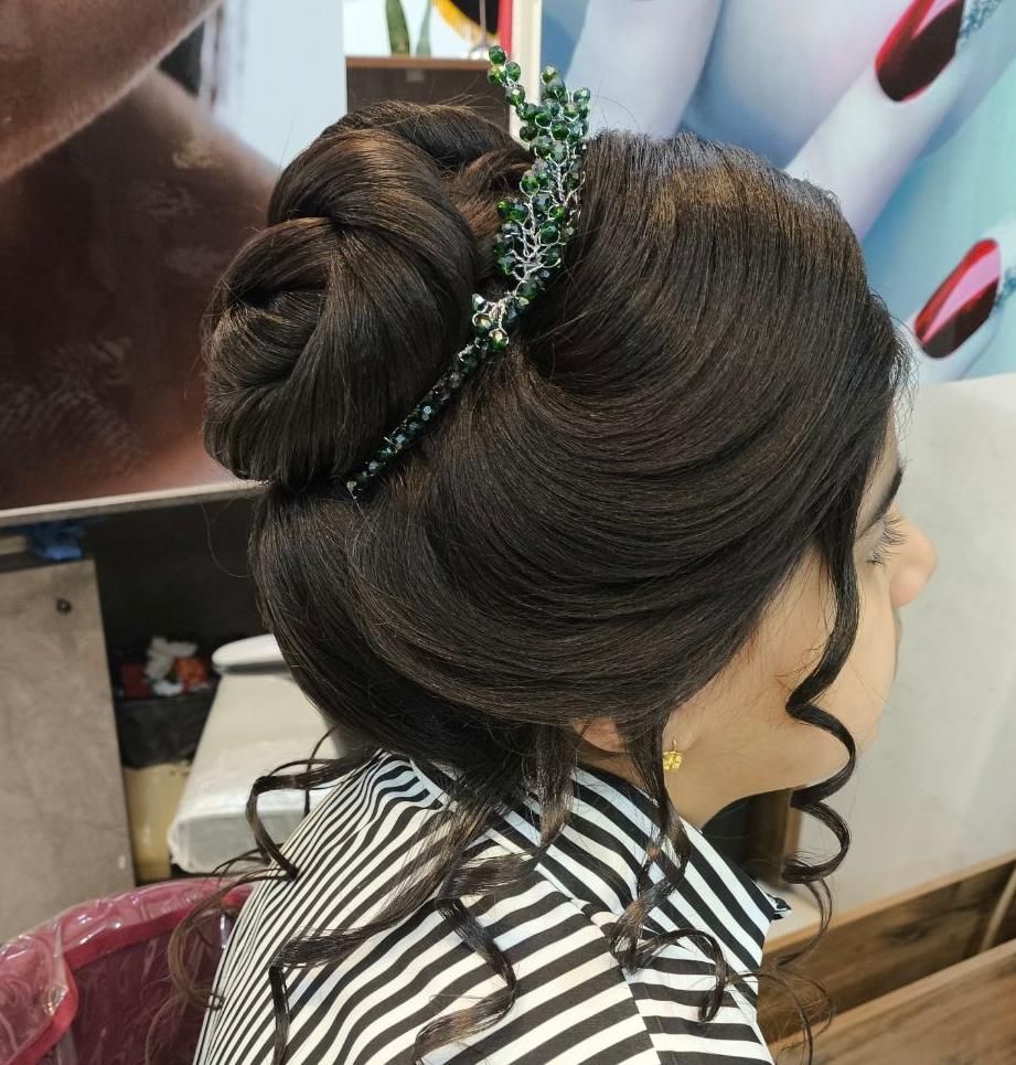 ارایش وزیبایی،میکاپ و شینیون،مژه،مدل،در منزل شما|خدمات آرایشگری و زیبایی|قم, امامزاده ابراهیم|دیوار