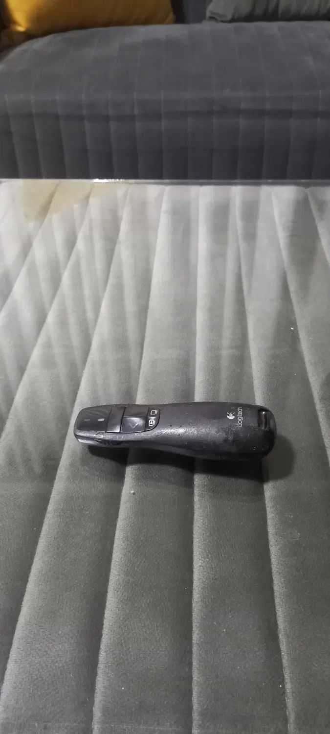 Logitech مدل R400 پرزنتر ( کنترل ارائه )|لوازم جانبی موبایل و تبلت|بندر انزلی, گیلار|دیوار