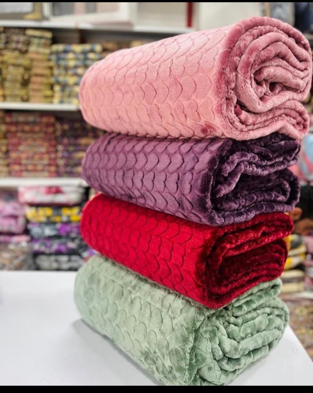 پتو دو نفره گلدار شادیلون مارک دار|رختخواب، بالش، پتو|مشهد, الهیه|دیوار