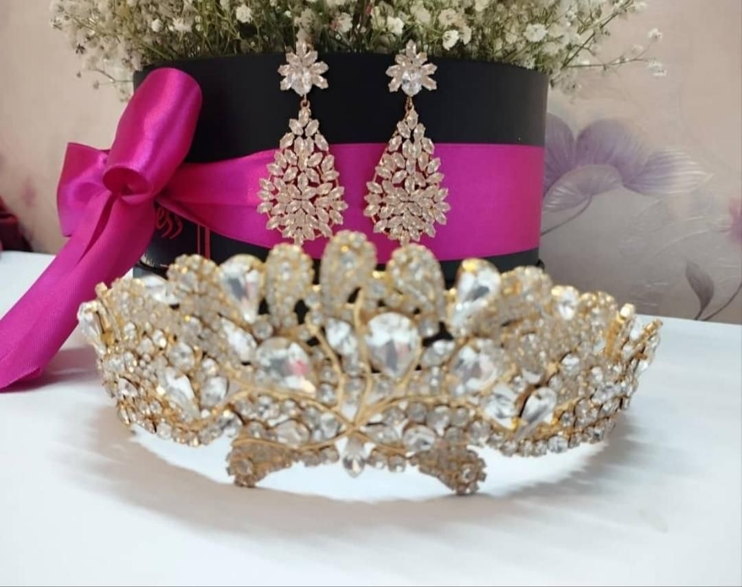 لباس عروس و عقد|لباس|ری, دیلمان|دیوار