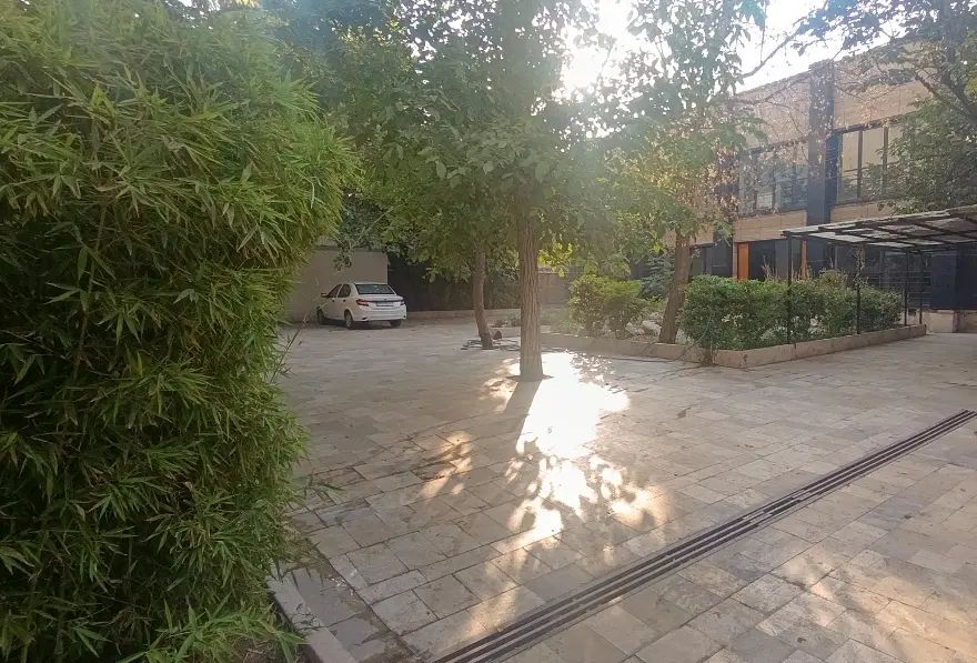 دل نیاوران/800بنا مدرن/مناسب تمام مشاغل|اجارهٔ خانه و ویلا|تهران, دزاشیب|دیوار