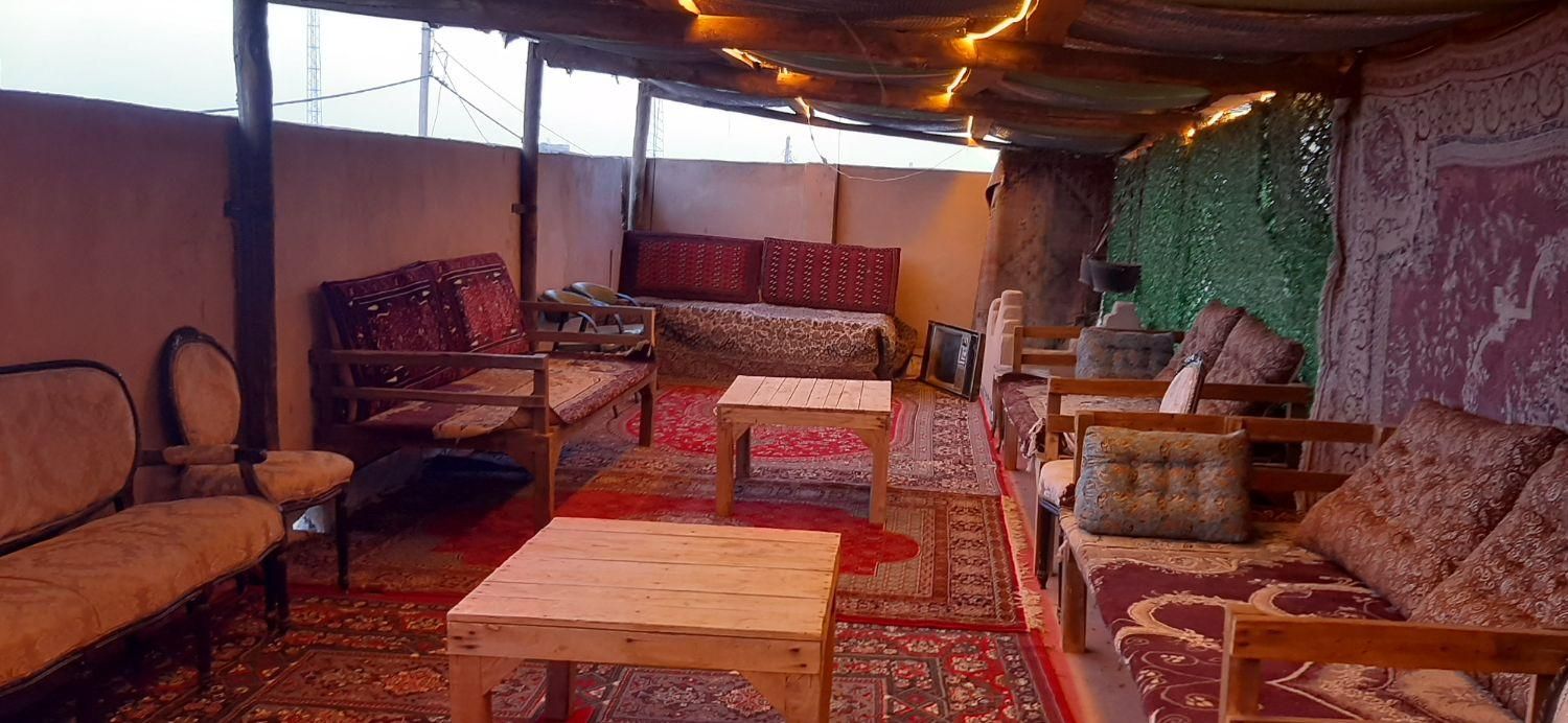 بومگردی خانه عباسی|اجارهٔ کوتاه‌مدت ویلا و باغ|تاکستان, |دیوار