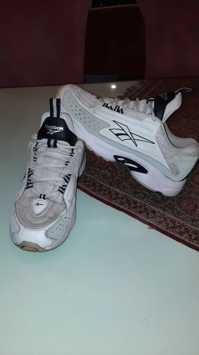 کتونی ریبوک ریباک اورجینال سایز ۴۲ ۴۳ reebok zx|کیف، کفش، کمربند|تهران, عباسی|دیوار