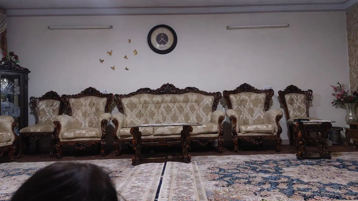 یک دست مبل۹ نفره بسیار تمیز و شیک|مبلمان خانگی و میز عسلی|کرج, حسین‌آباد|دیوار