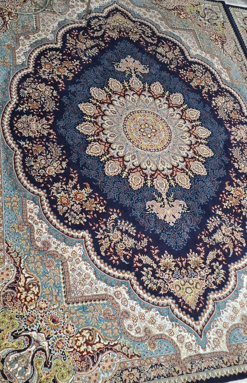 تعدادی وسایل منزل|پرده، رانر، رومیزی|اصفهان, لاله|دیوار