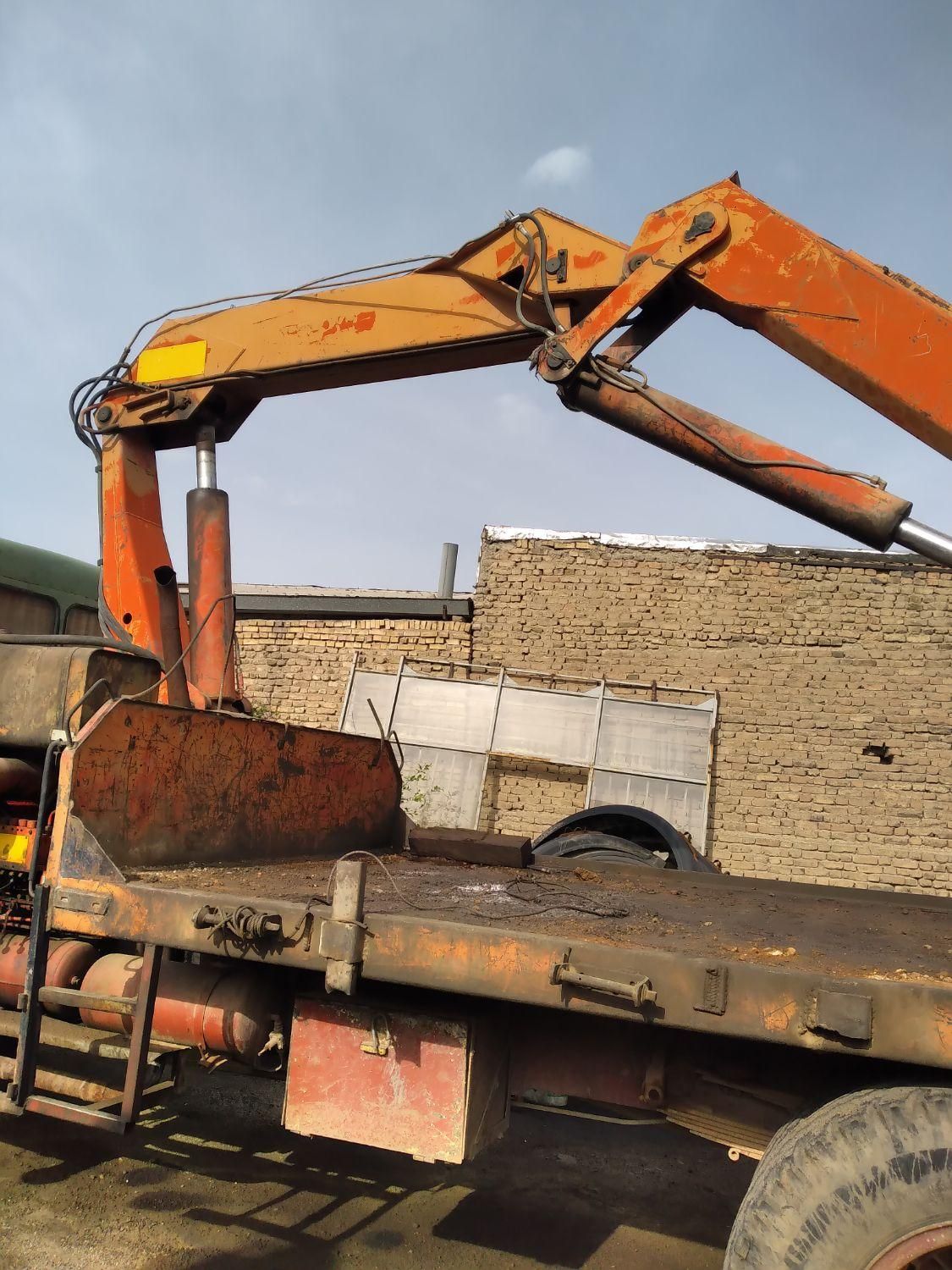 جک سازی و تعمیر انواع جک نوری|خدمات پیشه و مهارت|ملایر, |دیوار